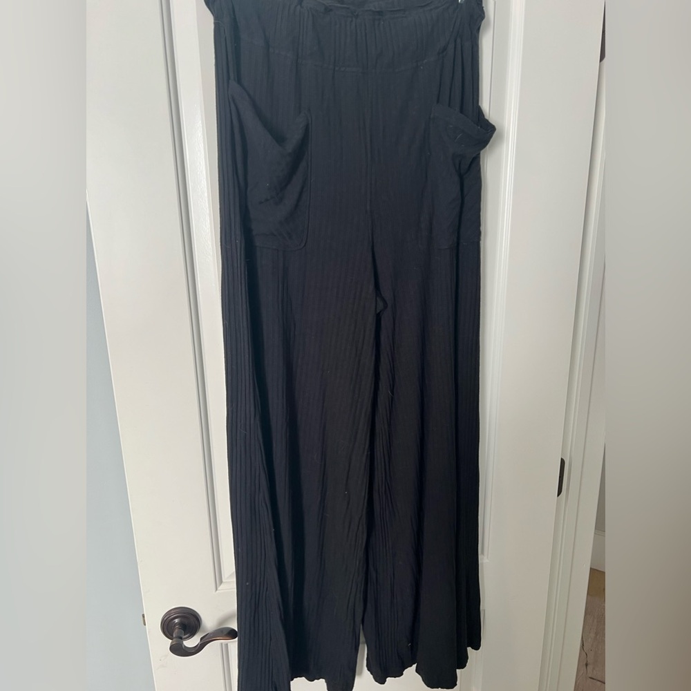 Free People Movement wide leg ribbed pants. XL